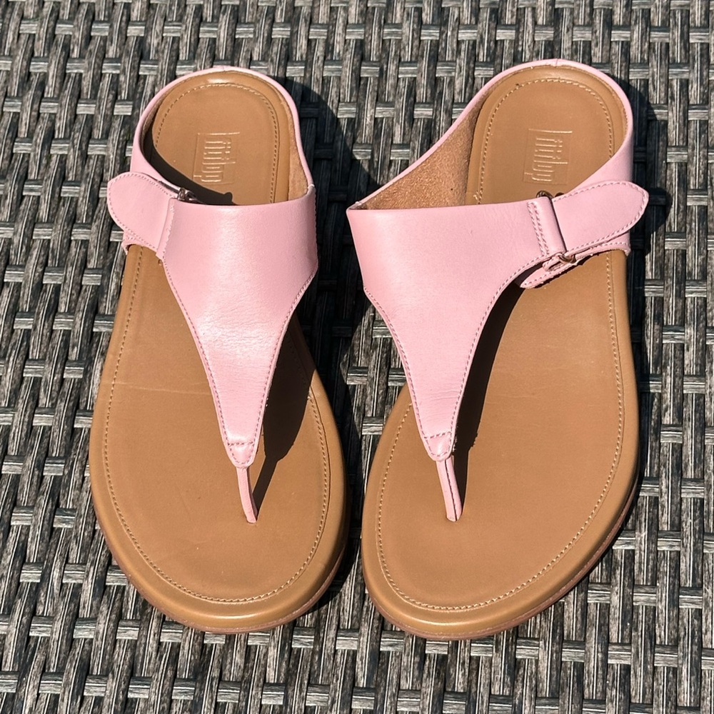 Fitflop Pink and Tan Sandals T-Strap Comfort